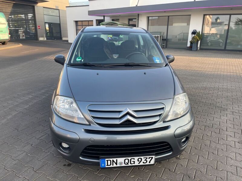 Grau Gebraucht 2008 Citroën C3 Comfort Kleinwagen | 3.199 € (Fairer Preis) - Bild 1/4