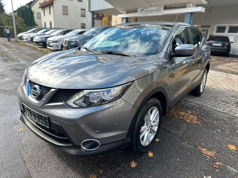 Grau Gebraucht 2016 Nissan Qashqai Acenta SUV | 10.790 € (Fairer Preis) - Bild 1/4