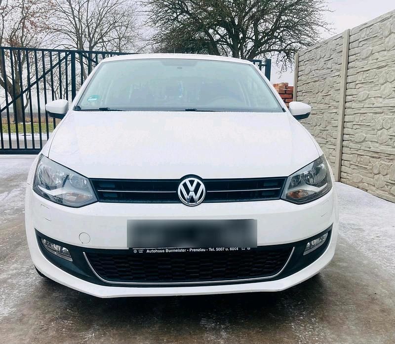 Weiß Gebraucht 2010 VW Polo Kleinwagen | 2.400 € (Superpreis) - Bild 1/4