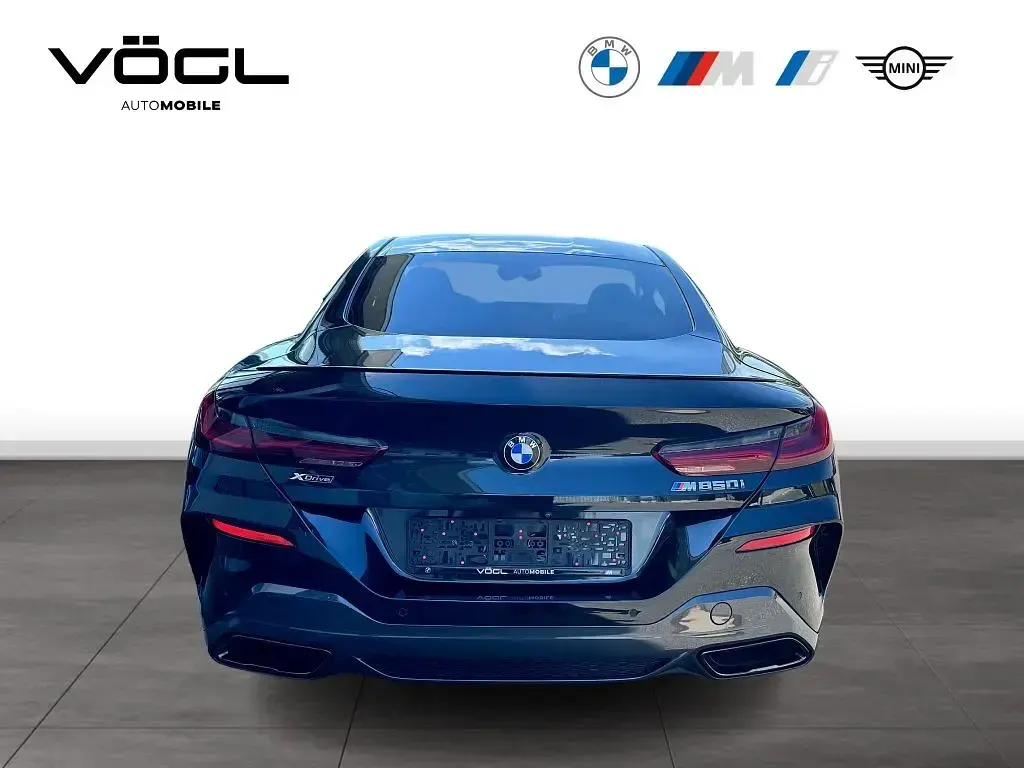Gebraucht BMW M850 Performance 530 PS (389 kW) 2022 Saphirschwarz Coupé