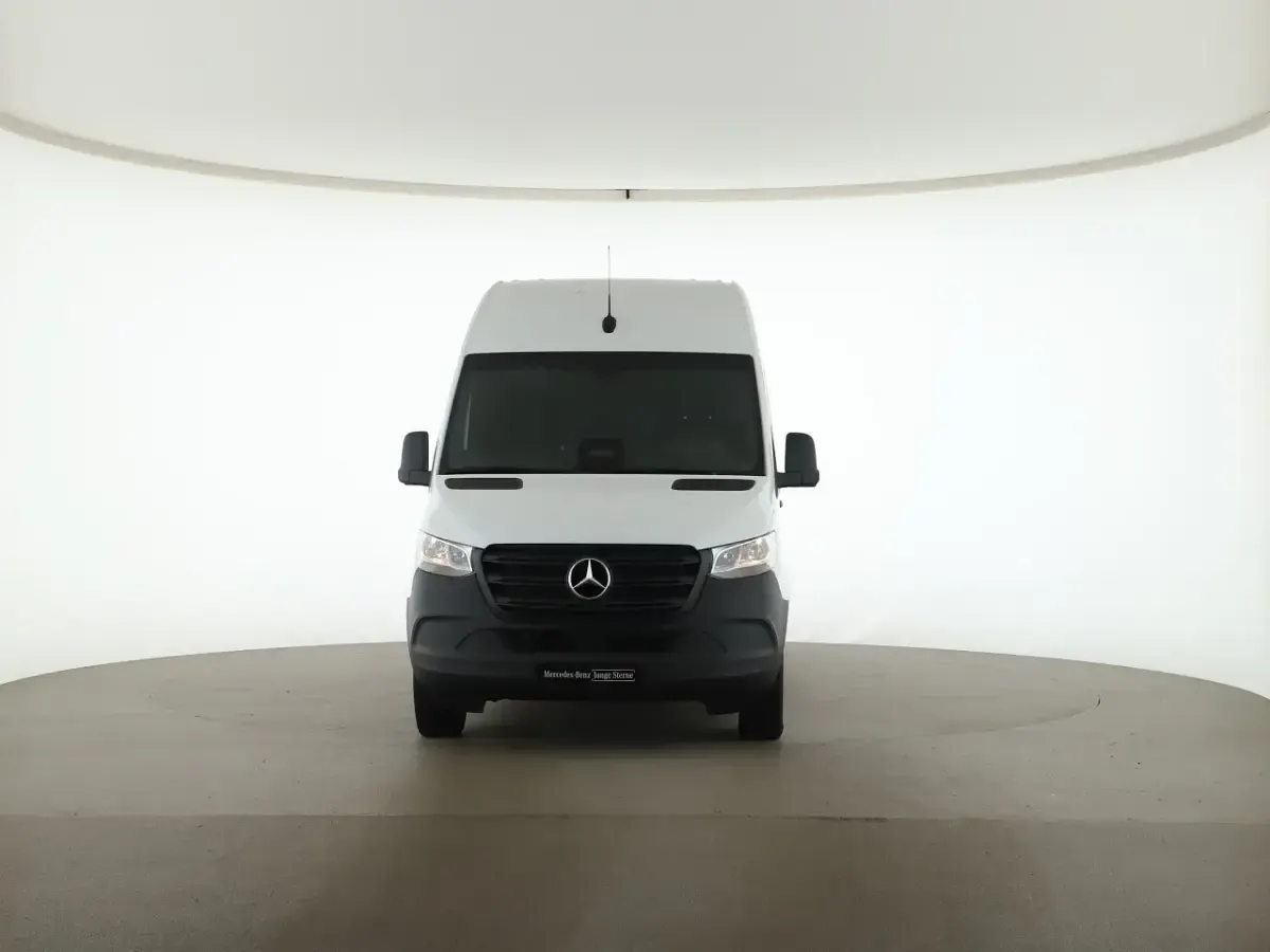 Gebraucht Mercedes Sprinter 170 PS (125 kW) 2025 Weiß Van