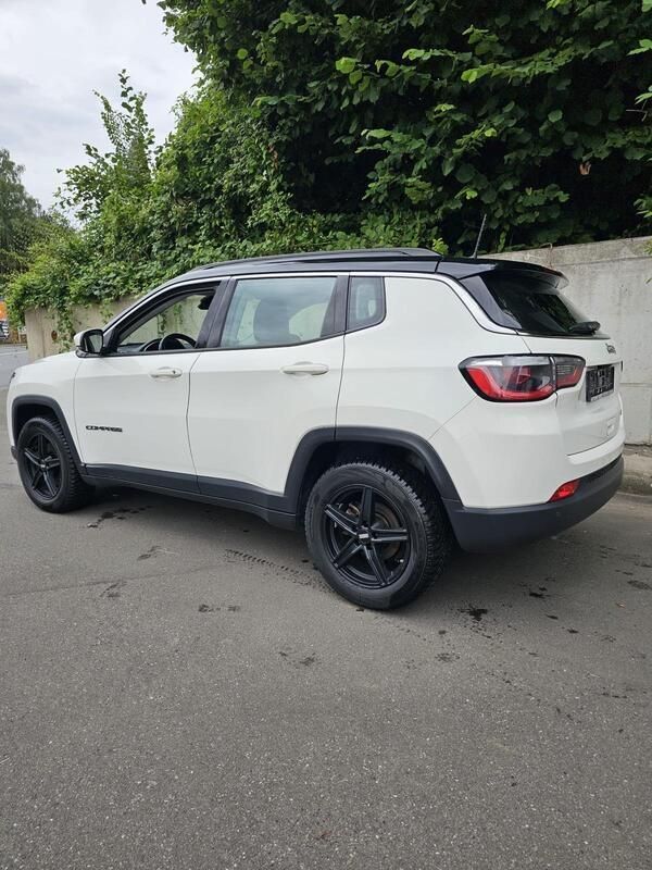 Weiß Gebraucht 2017 Jeep Compass SUV | 17.800 € - Bild 1/4