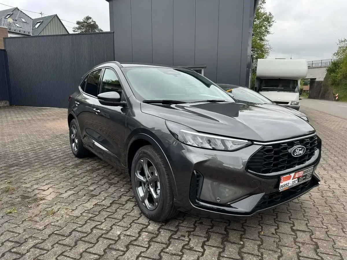 Neu Ford Kuga ST-Line 186 PS (136 kW) 2026 Magneticgrau (metallic) SUV