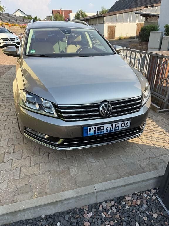 Gebraucht VW Passat Highline 177 PS (130 kW) 2014 Beige Limousine