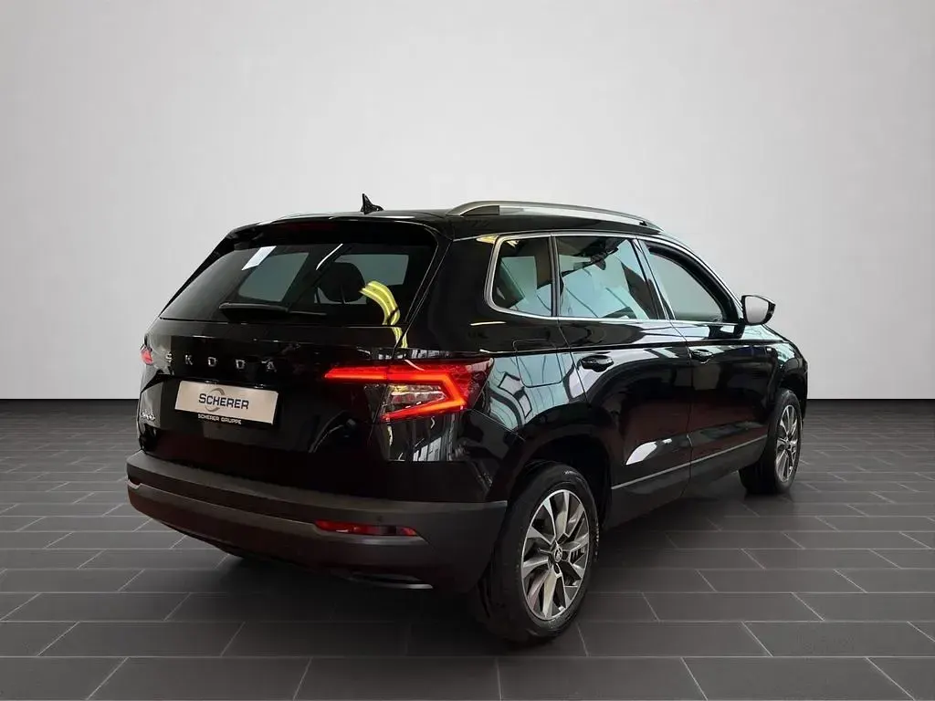 Gebraucht Skoda Karoq Ambition 150 PS (110 kW) 2022 Blackmagic perleffekt (metallic) SUV