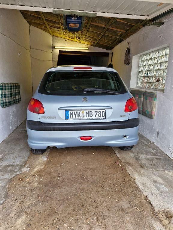 Blau Gebraucht 2004 Peugeot 206 Limousine | 1.850 € (Etwas zu teuer) - Bild 1/4