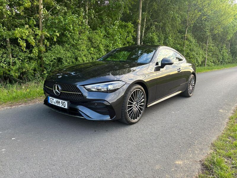Schwarz Gebraucht 2024 Mercedes CLE220 | 54.000 € (Guter Preis) - Bild 1/4