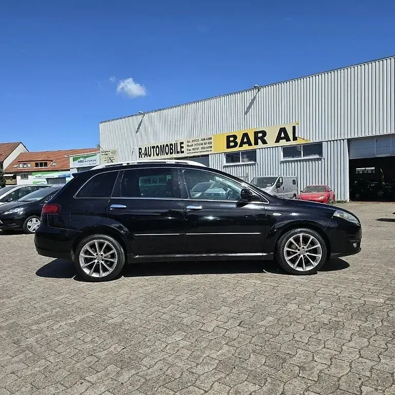 Gebraucht Fiat Croma Dynamic 147 PS (108 kW) 2008 Schwarz Kombi
