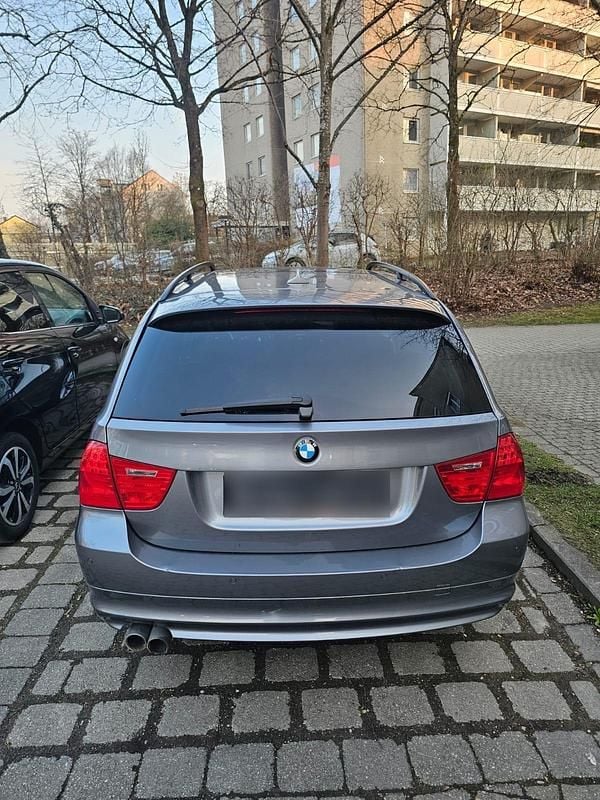 Gebraucht BMW 330 245 PS (180 kW) 2008 Grau Kombi