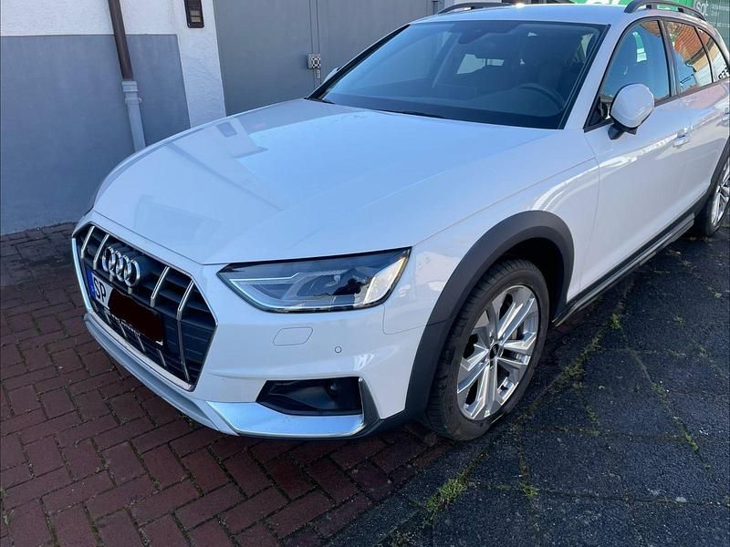 Weiß Gebraucht 2021 Audi A4 Allroad Business Kombi | 27.999 € (Guter Preis) - Bild 1/4