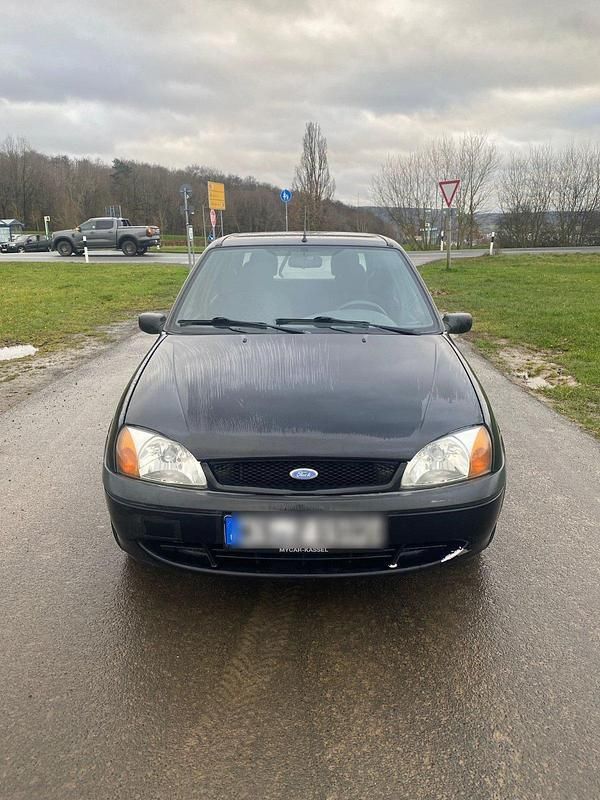Schwarz Gebraucht 2004 Ford Fiesta Kleinwagen | 600 € (Superpreis) - Bild 1/4