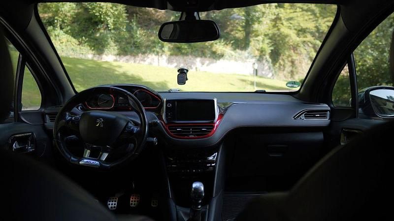 Gebraucht Peugeot 208 GTi 200 PS (147 kW) 2014 Grau Kleinwagen