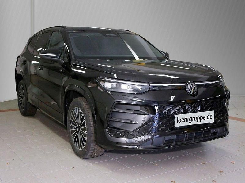 Gebraucht VW Tayron R-line 193 PS (141 kW) 2025 Grenadillschwarz metallic SUV