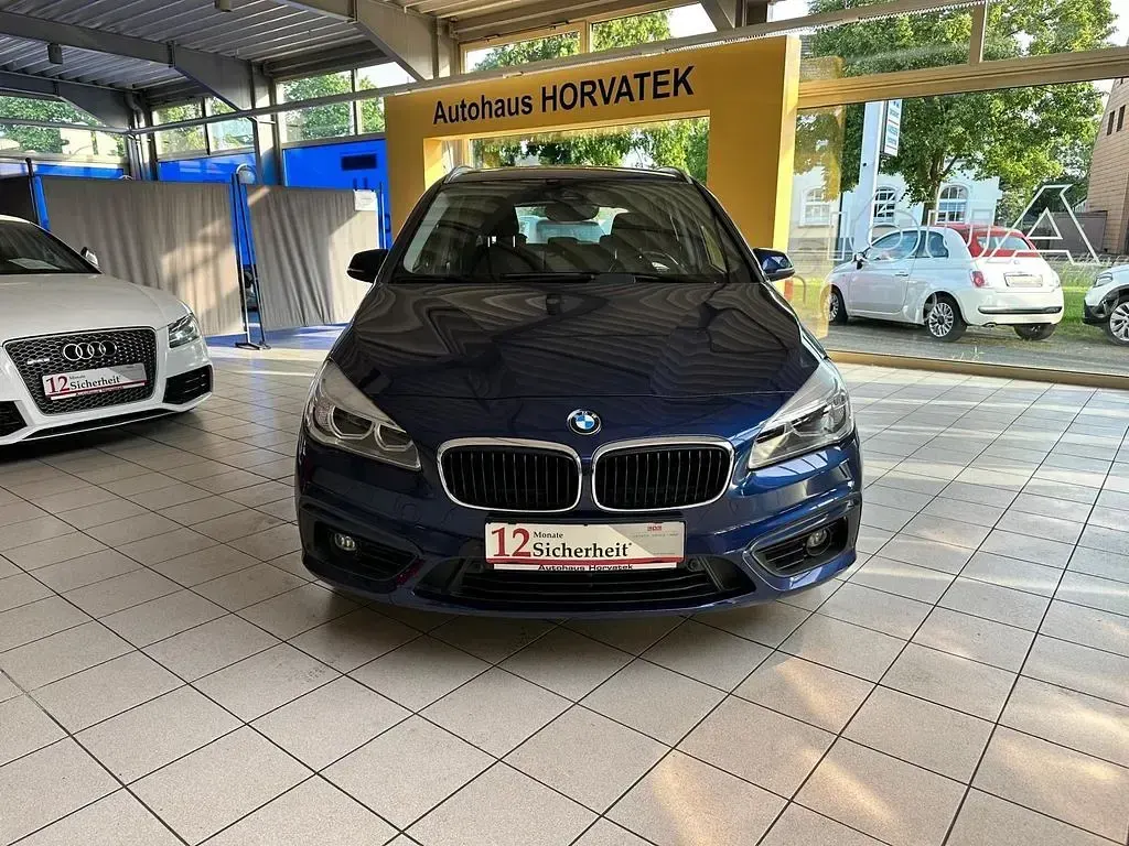 Gebraucht BMW 218 Basis 136 PS (100 kW) 2015 Blau Kombi