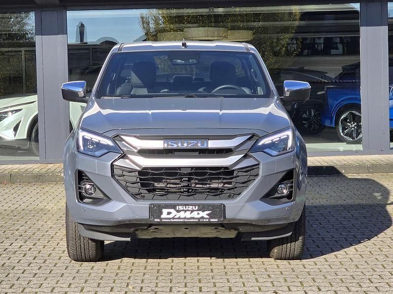 Gebraucht Isuzu D-Max 163 PS (119 kW) 2024 Grau Pickup