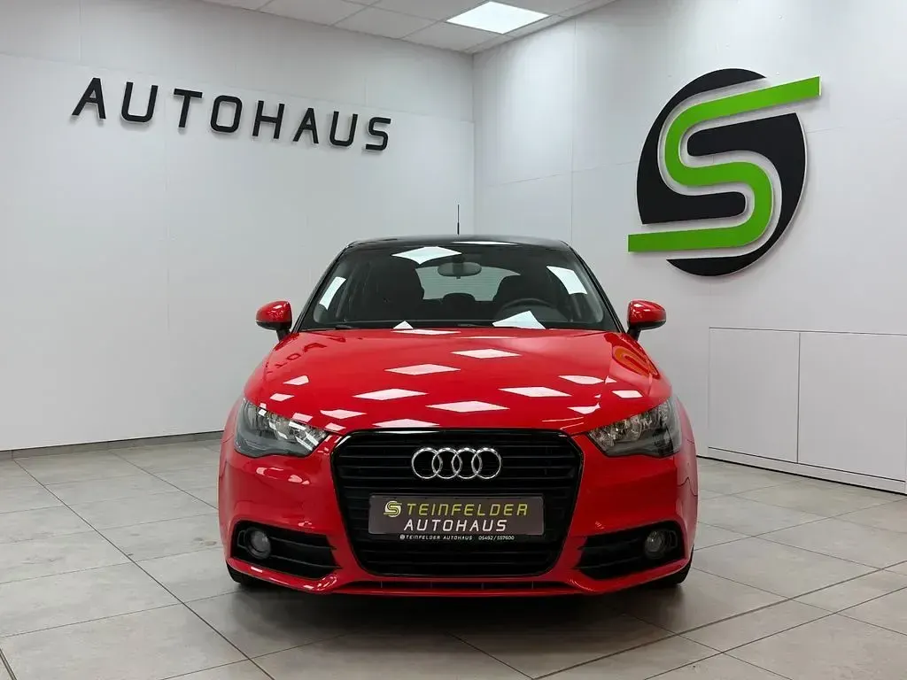 Gebraucht Audi A1 Sportback Attraction 122 PS (89 kW) 2014 Rot Kleinwagen