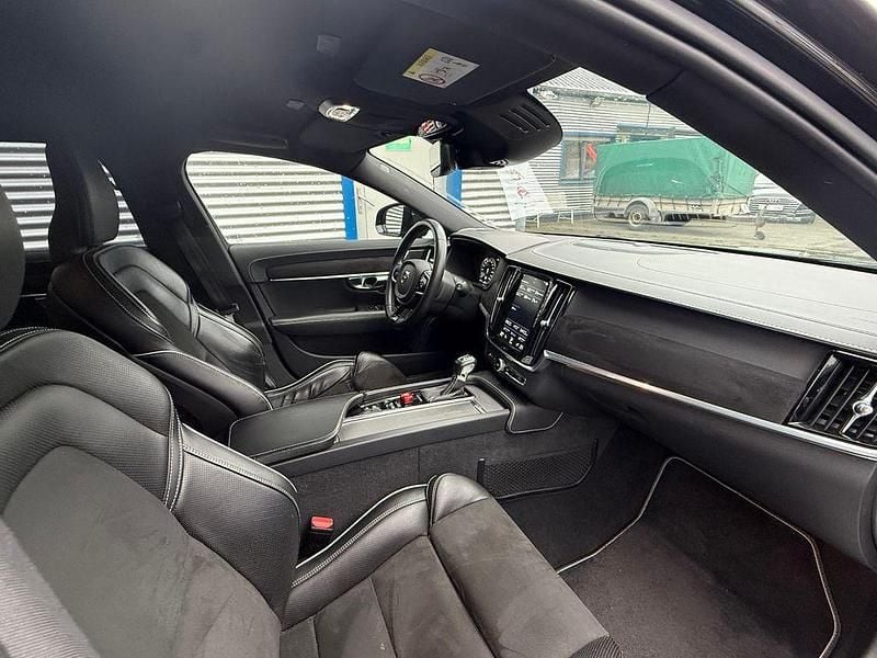 Second-hand Volvo V90 R-Design 235 CP (172 kW) 2020 Negru Break