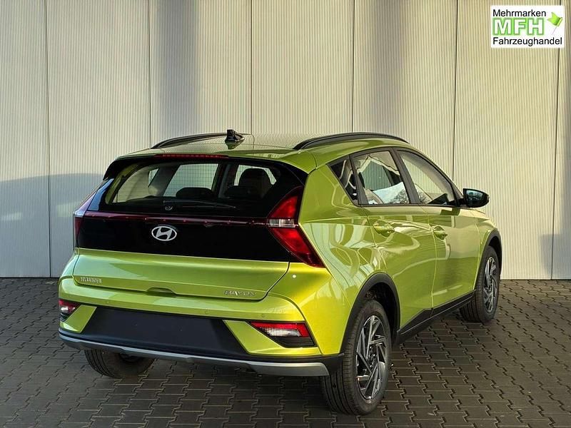 Neu Hyundai Bayon 90 PS (66 kW) 2025 Lucid lime SUV