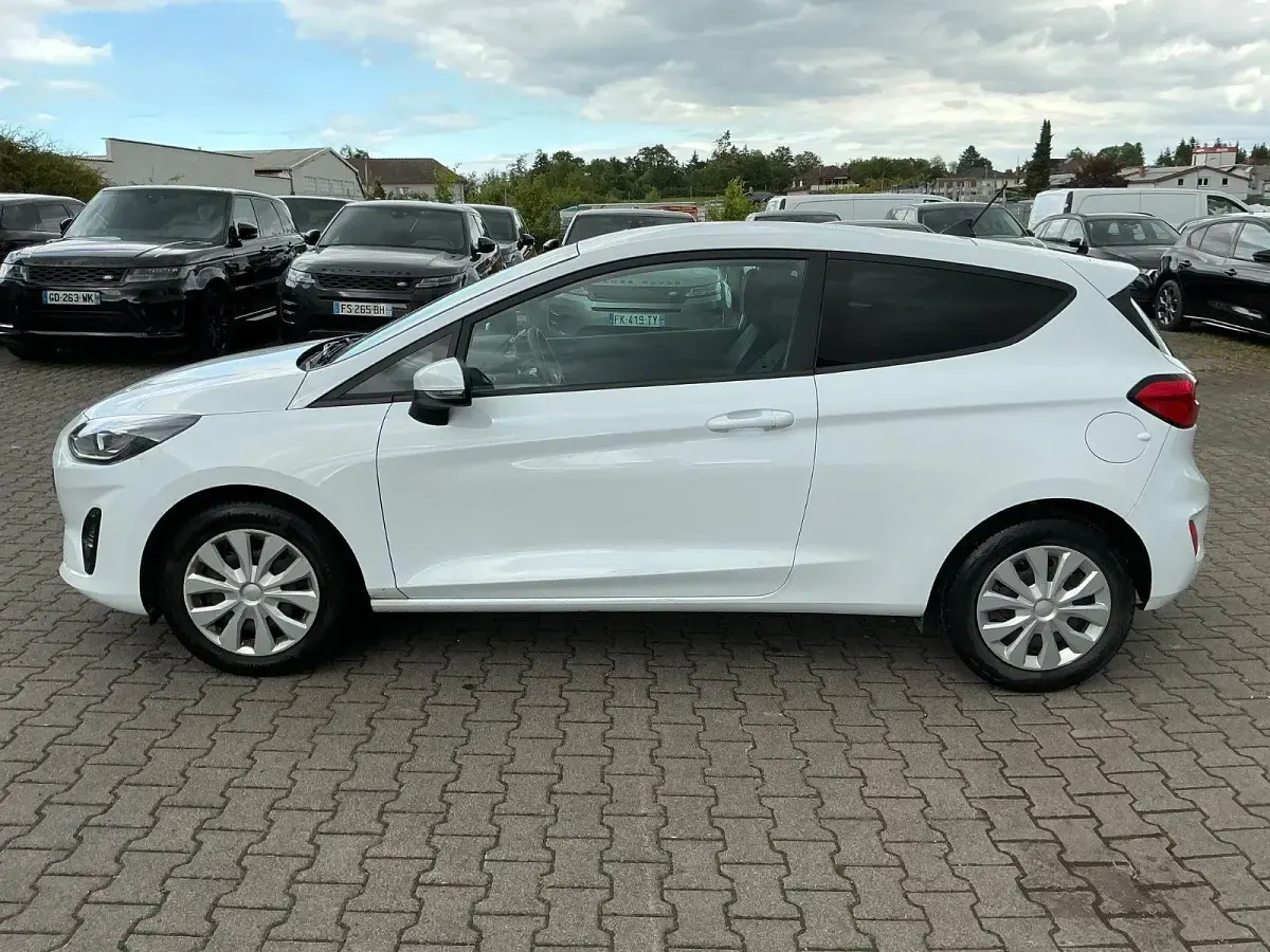 Gebraucht Ford Fiesta 95 PS (69 kW) 2022 Weiß Kleinwagen