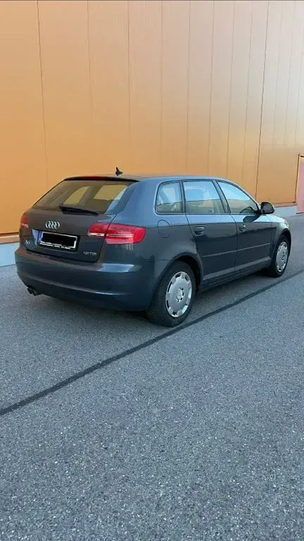 Gebraucht Audi A3 Sportback Sport 105 PS (77 kW) 2009 Schwarz Kleinwagen