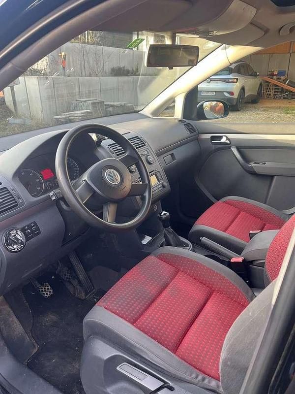 Schwarz Gebraucht 2003 VW Touran Van / Kleinbus | 1.600 € (Fairer Preis) - Bild 1/4