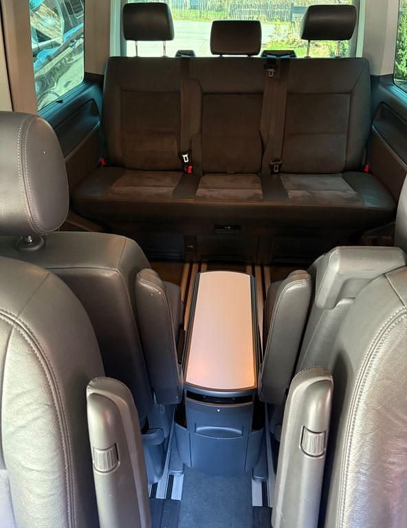 Gebraucht VW Multivan Edition 179 PS (131 kW) 2015 Weiß Van / Kleinbus