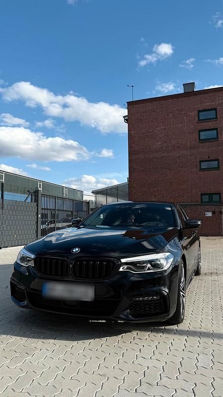Second-hand BMW 530e iPerformance 252 CP (185 kW) 2018 Negru Berlinǎ