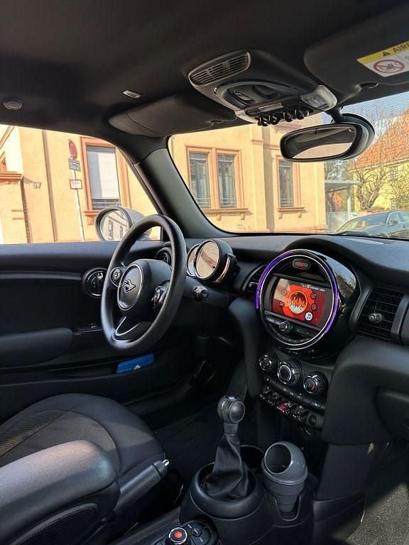 Gebraucht Mini Cooper 102 PS (75 kW) 2019 Grau Kleinwagen