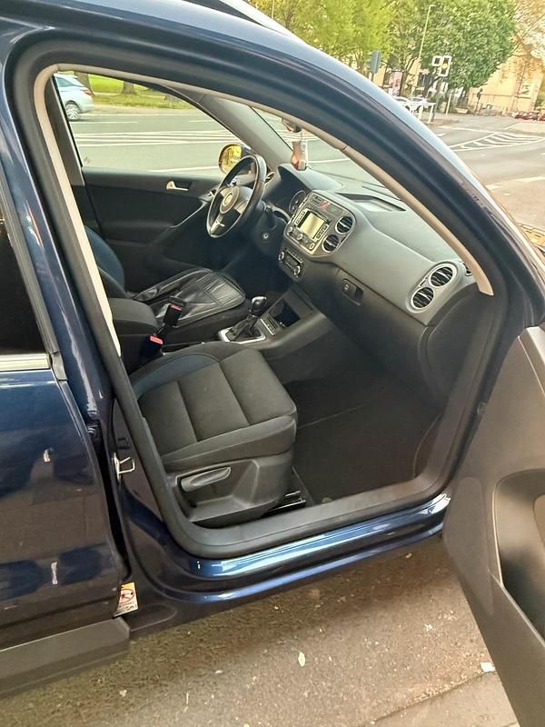 Gebraucht VW Tiguan Team 140 PS (102 kW) 2011 Blau SUV