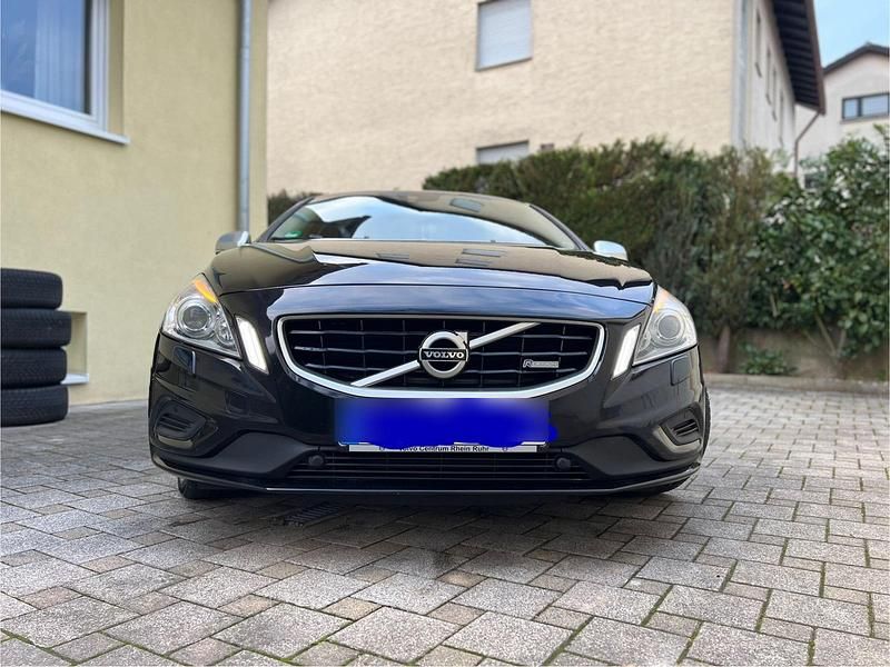 Gebraucht Volvo S60 R-Design 163 PS (119 kW) 2013 Schwarz Limousine