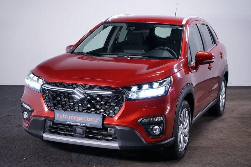 Rot Gebraucht 2023 Suzuki SX4 Comfort+ SUV | 20.994 € (Superpreis) - Bild 1/4