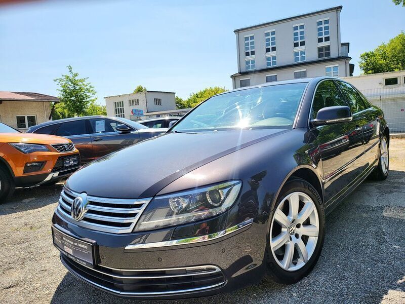Braun Gebraucht 2014 VW Phaeton Limousine | 8.999 € (Guter Preis) - Bild 1/4