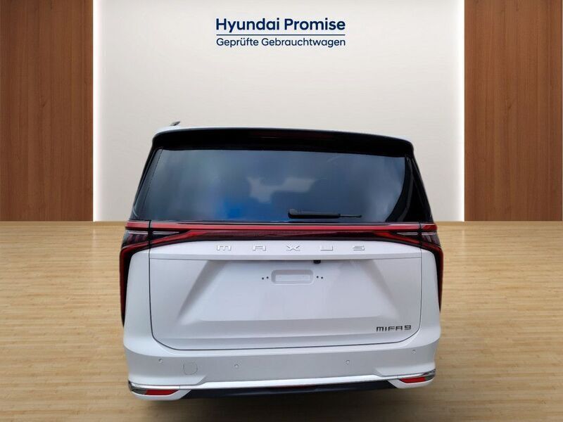 Gebraucht Maxus MIFA 9 180 kW (245 PS) 2024 Weiß Van / Kleinbus