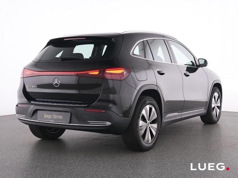 Gebraucht Mercedes EQA250 Progressive 139 kW (190 PS) 2025 Schwarz SUV