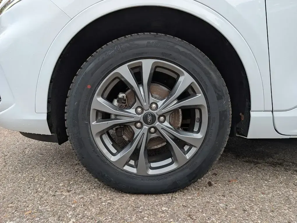 Gebraucht Ford Kuga ST-Line 224 PS (164 kW) 2022 Frostweiß SUV
