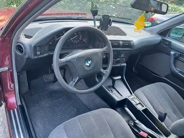 Gebraucht BMW 520 150 PS (110 kW) 1995 Rot Limousine
