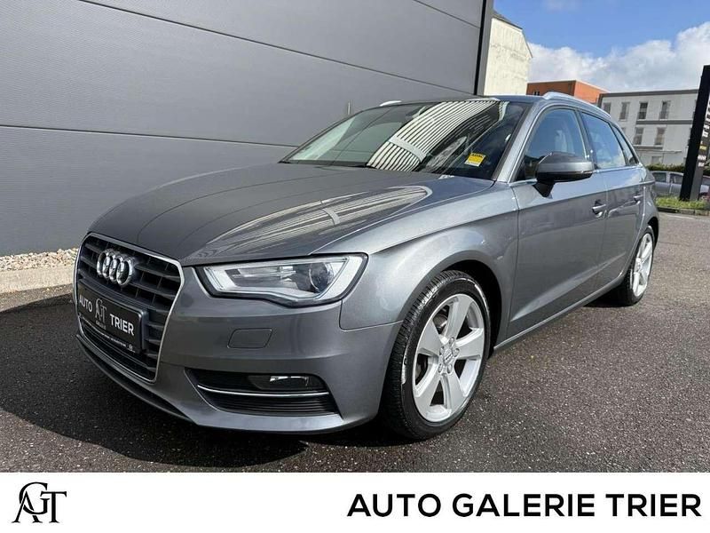 Monsungrau Gebraucht 2014 Audi A3 Sportback Ambition Limousine | 11.980 € (Fairer Preis) - Bild 1/4