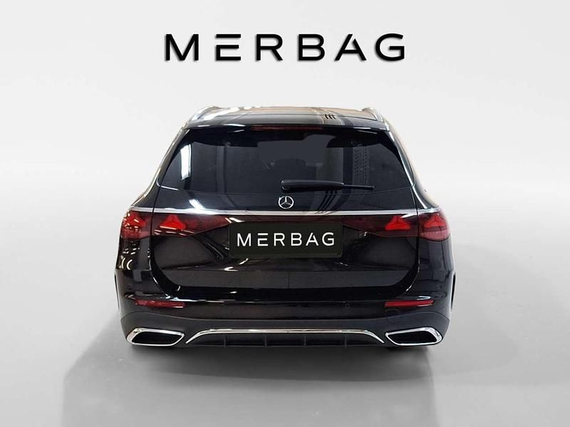 Gebraucht Mercedes E200 204 PS (150 kW) 2024 Metalliclack obsidianschwarz m Kombi