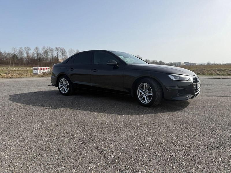 Gebraucht Audi A4 Design 163 PS (119 kW) 2020 Schwarz Limousine