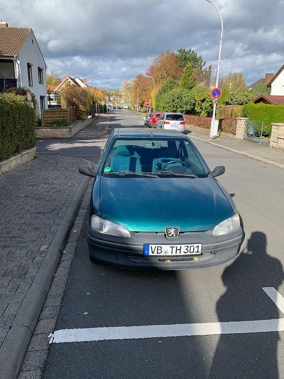Grün Gebraucht 1998 Peugeot 106 Kleinwagen | 1.300 € (Fairer Preis) - Bild 1/4