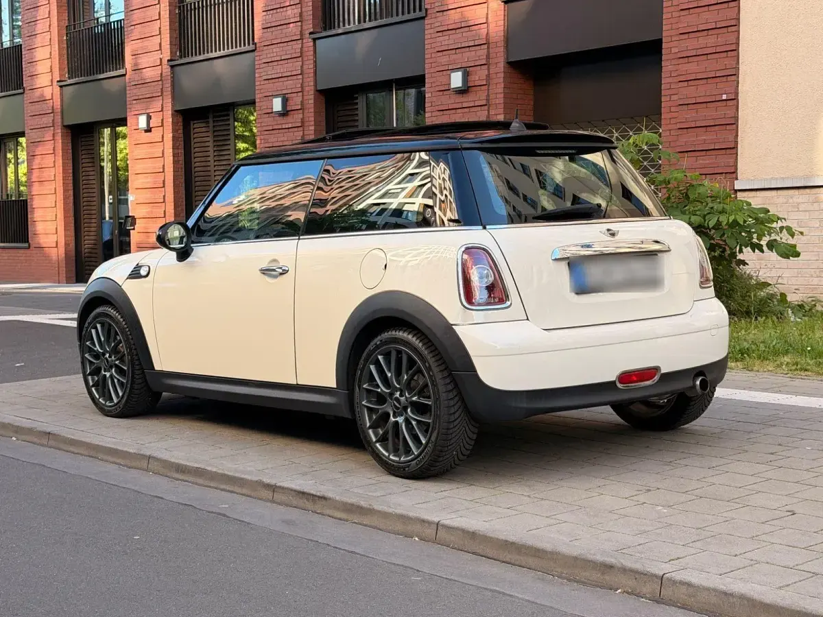Gebraucht Mini Cooper 120 PS (88 kW) 2009 Weiß Kleinwagen