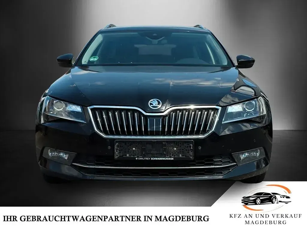 Gebraucht Skoda Superb Style 150 PS (110 kW) 2016 Schwarz Kombi