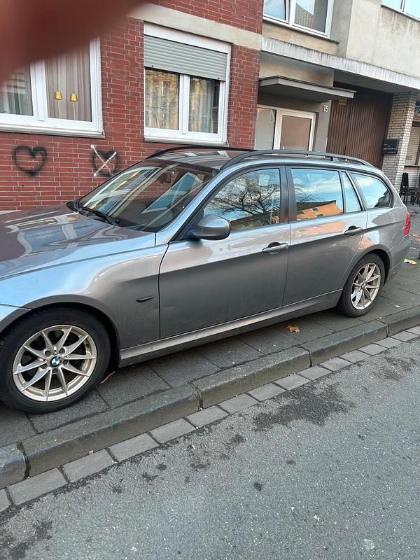 Gebraucht BMW 320 190 PS (139 kW) 2010 Kombi