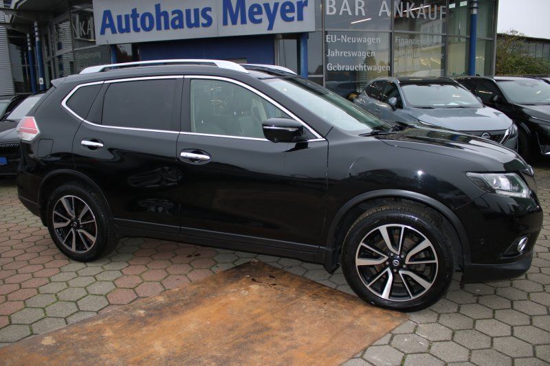 Schwarz Gebraucht 2017 Nissan X-Trail Visia SUV | 10.480 € (Teuer) - Bild 1/4