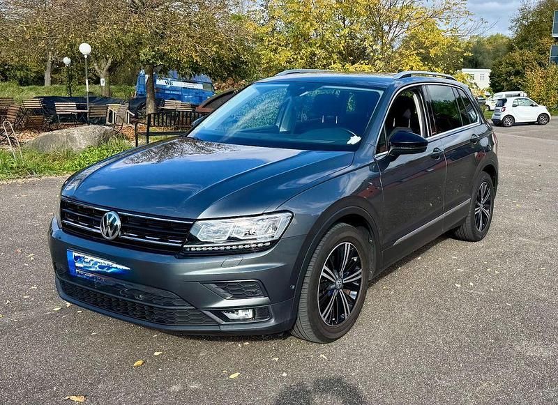 Grau Gebraucht 2020 VW Tiguan IQ Drive SUV | 21.500 € (Guter Preis) - Bild 1/4