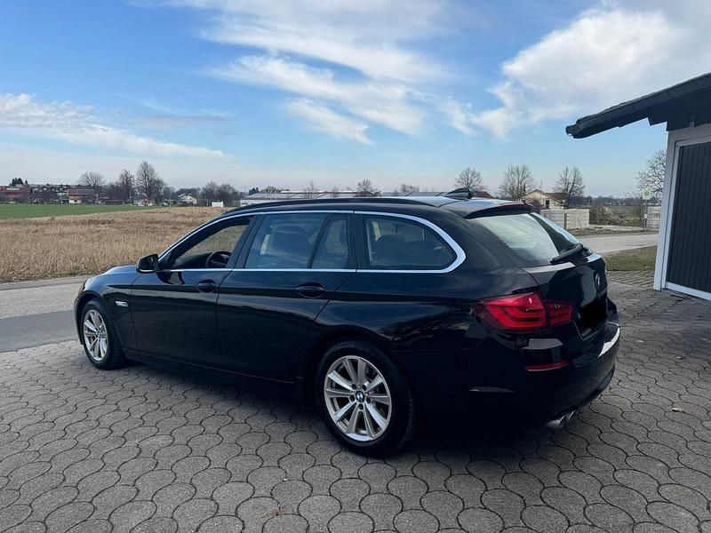Gebraucht BMW 525 204 PS (150 kW) 2010 Schwarz Kombi