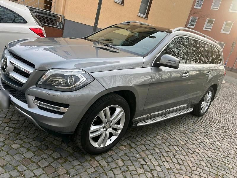 Gebraucht Mercedes GL350 258 PS (189 kW) 2014 Silber SUV