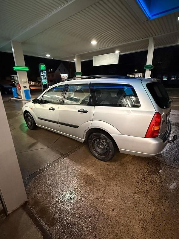 Gebraucht Ford Focus 2000 Silber Kombi