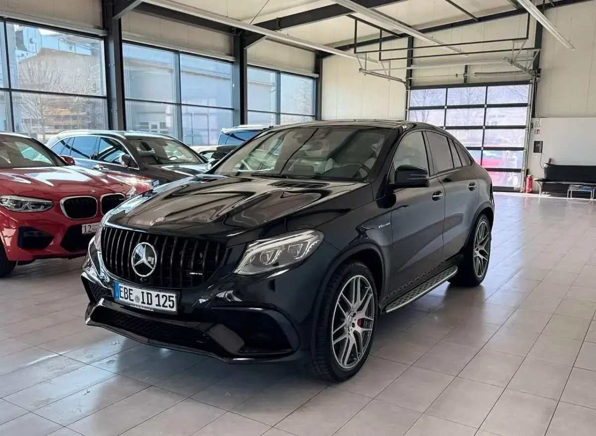 Gebraucht Mercedes GLE63 AMG AMG 585 PS (430 kW) 2016 Obsidianschwarz  metalliclack SUV
