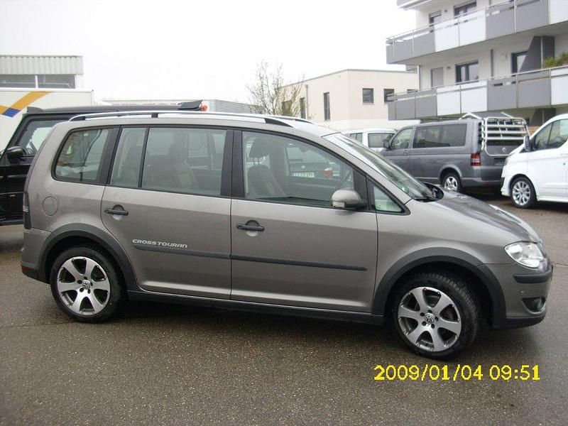Gebraucht VW Touran Cross 140 PS (102 kW) 2008 Grau Van / Kleinbus